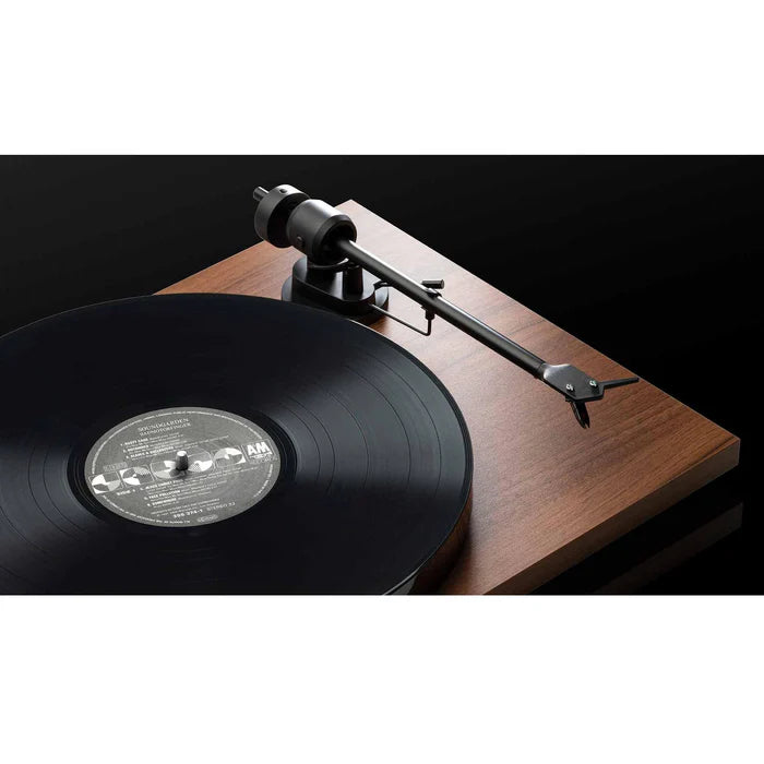 Pro-Ject Audio E1 Phono (OM5e) - Turntable